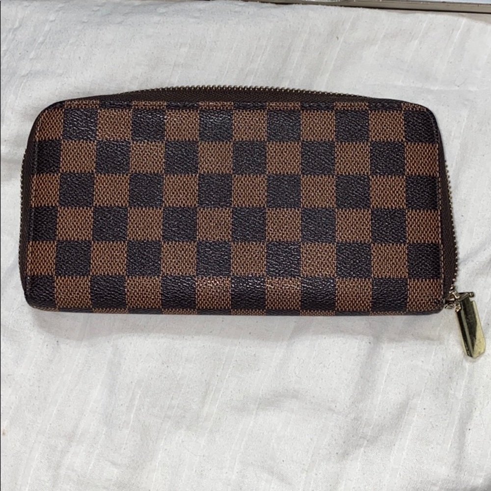 Daisy Rose Wallet